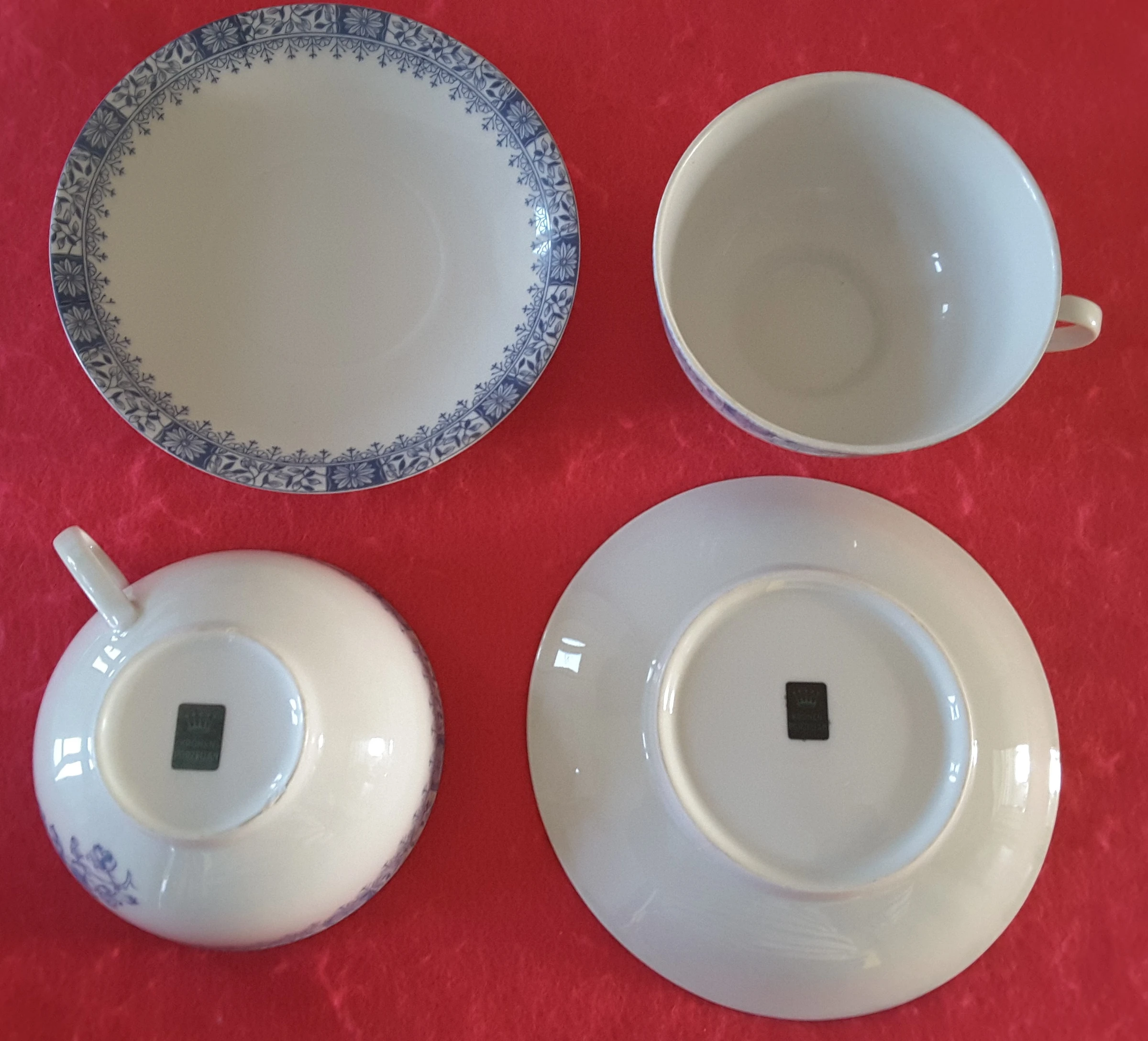 Tête à tête – Pequeno-almoço – Krönen Porzellan – Branco com decoração azul – photo 5